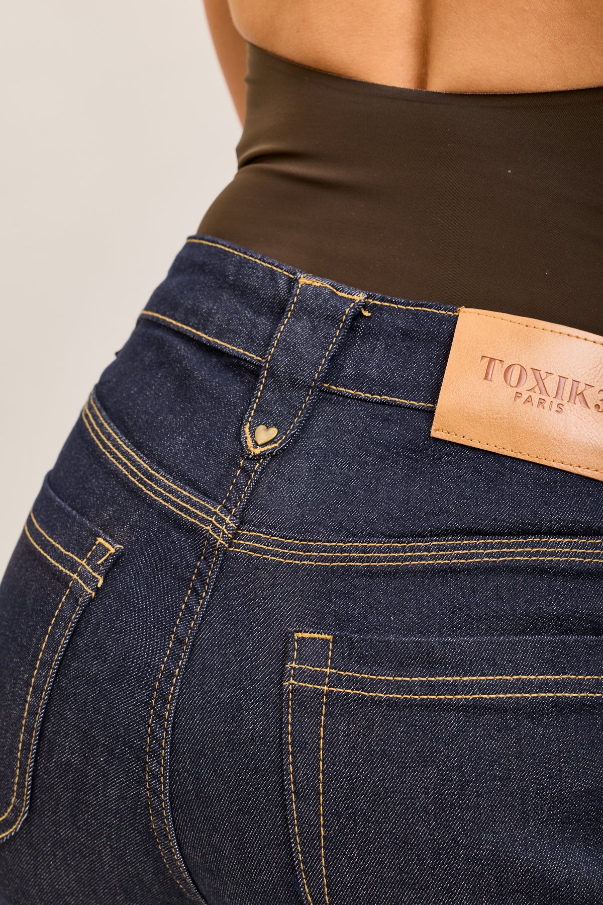 Toxik3 extra-wide stretch high-waisted jeans raw blue