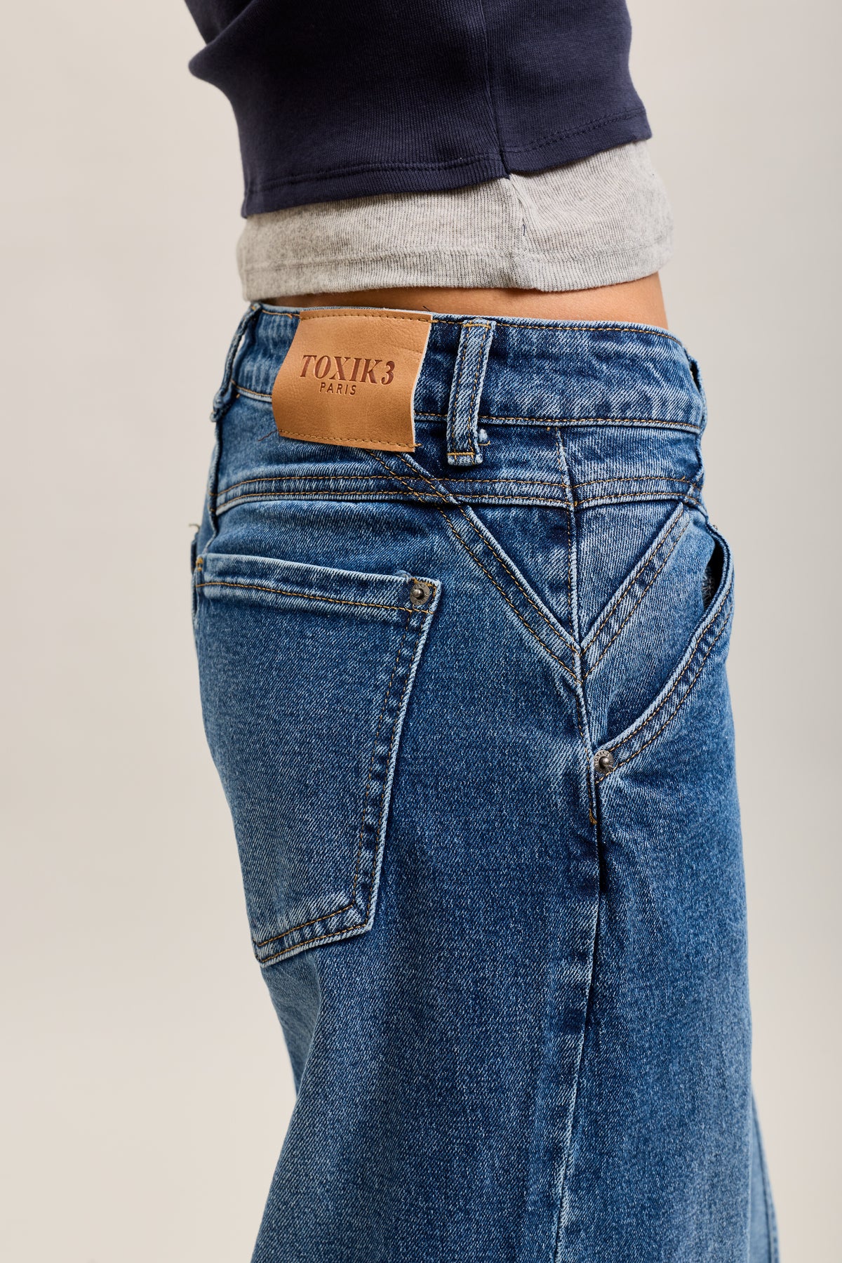 Toxik3 wide cut jeans with ribbed pleats