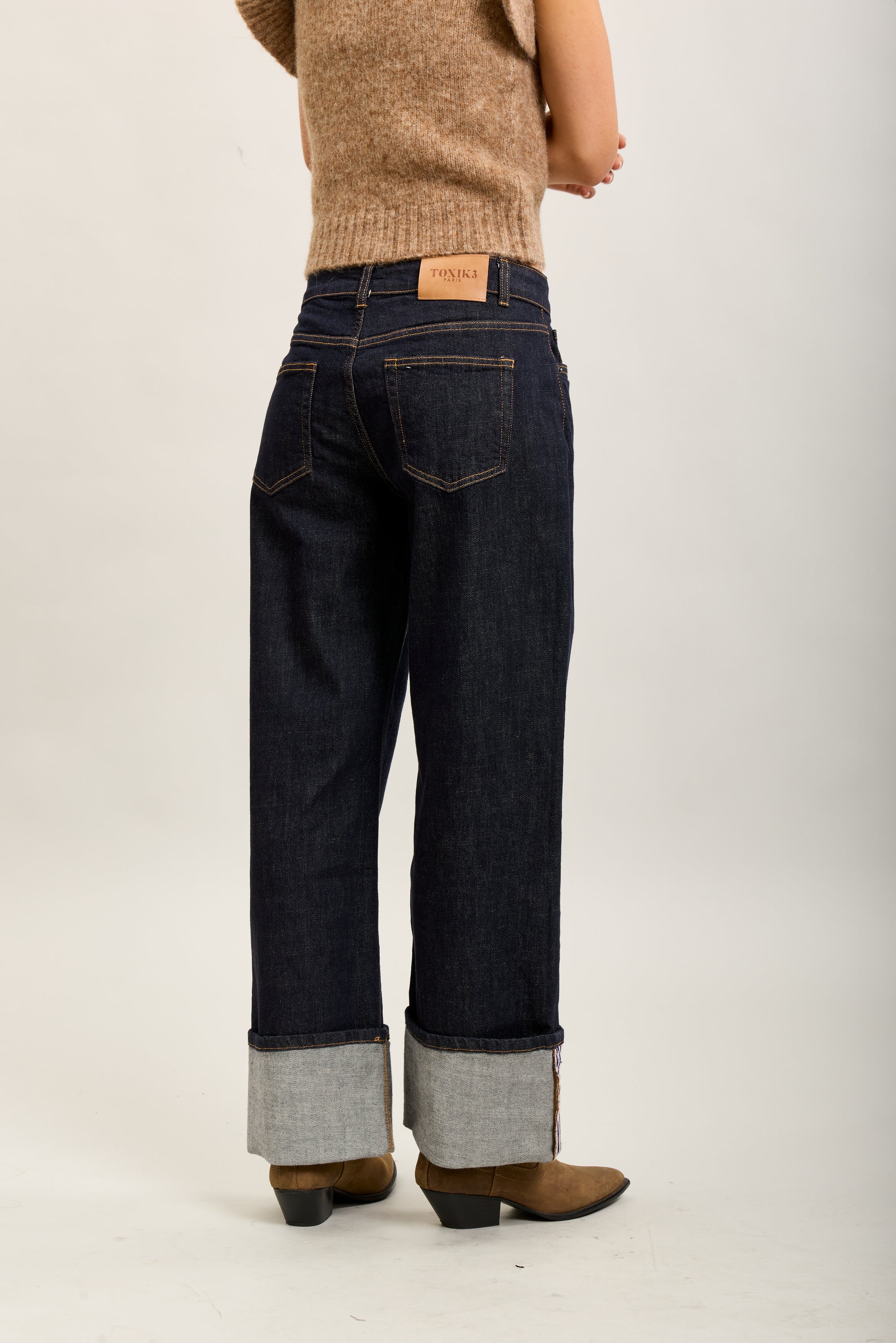 Toxik3 stretch jeans met brede maxi-manchetten