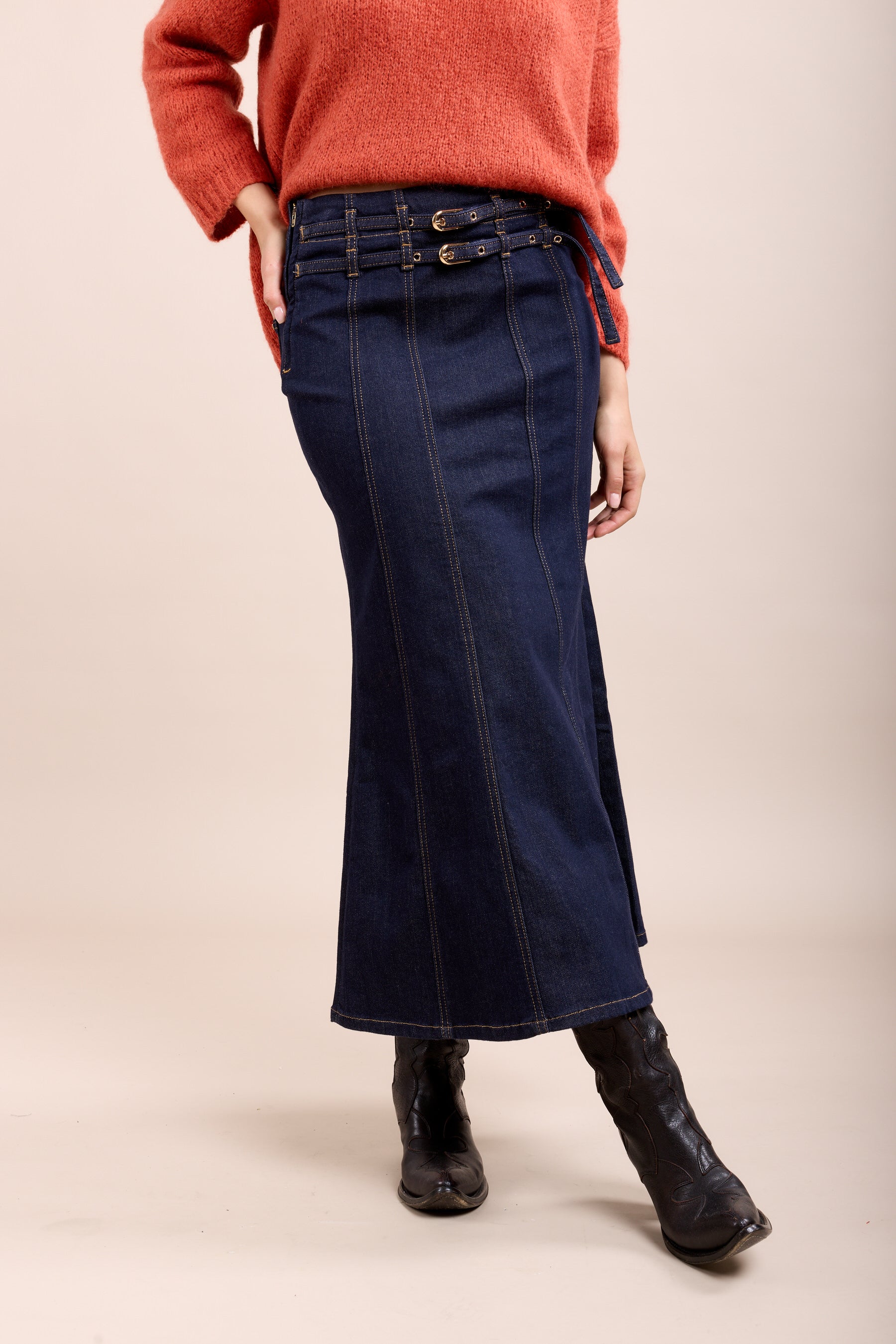 Falda vaquera larga Toxik3 con cinturones dobles