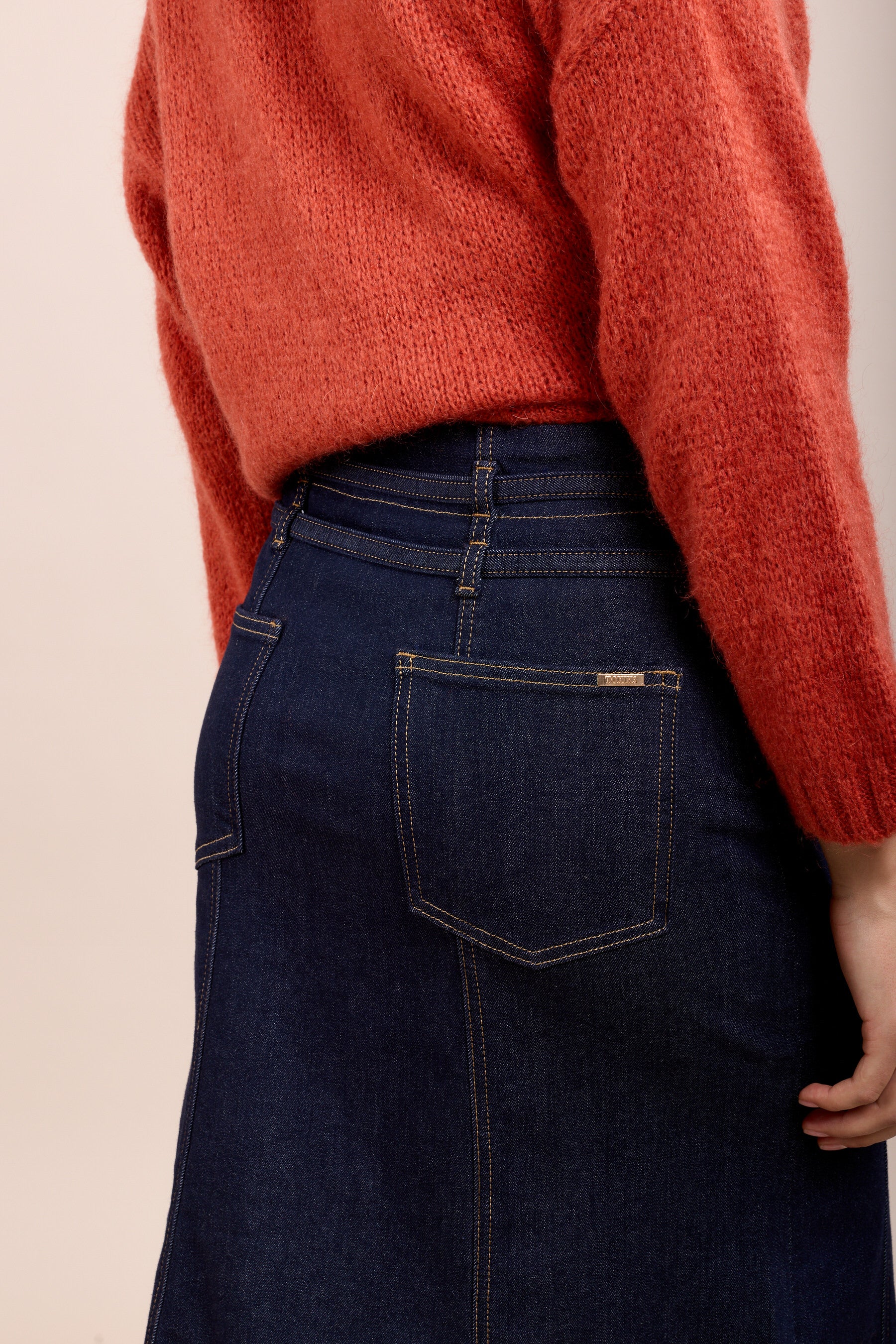 Falda vaquera larga Toxik3 con cinturones dobles