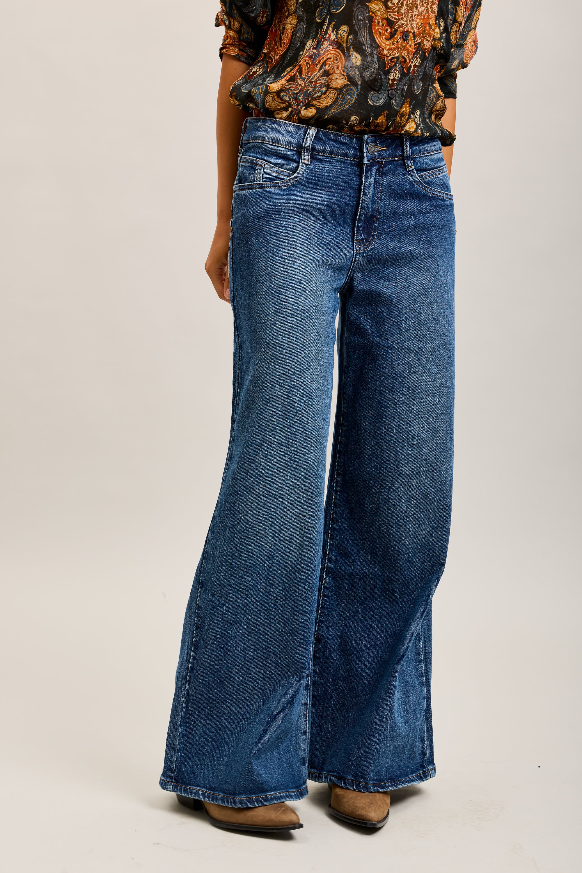 Toxik3 extra wide stretch jean pants with cutouts and pockets