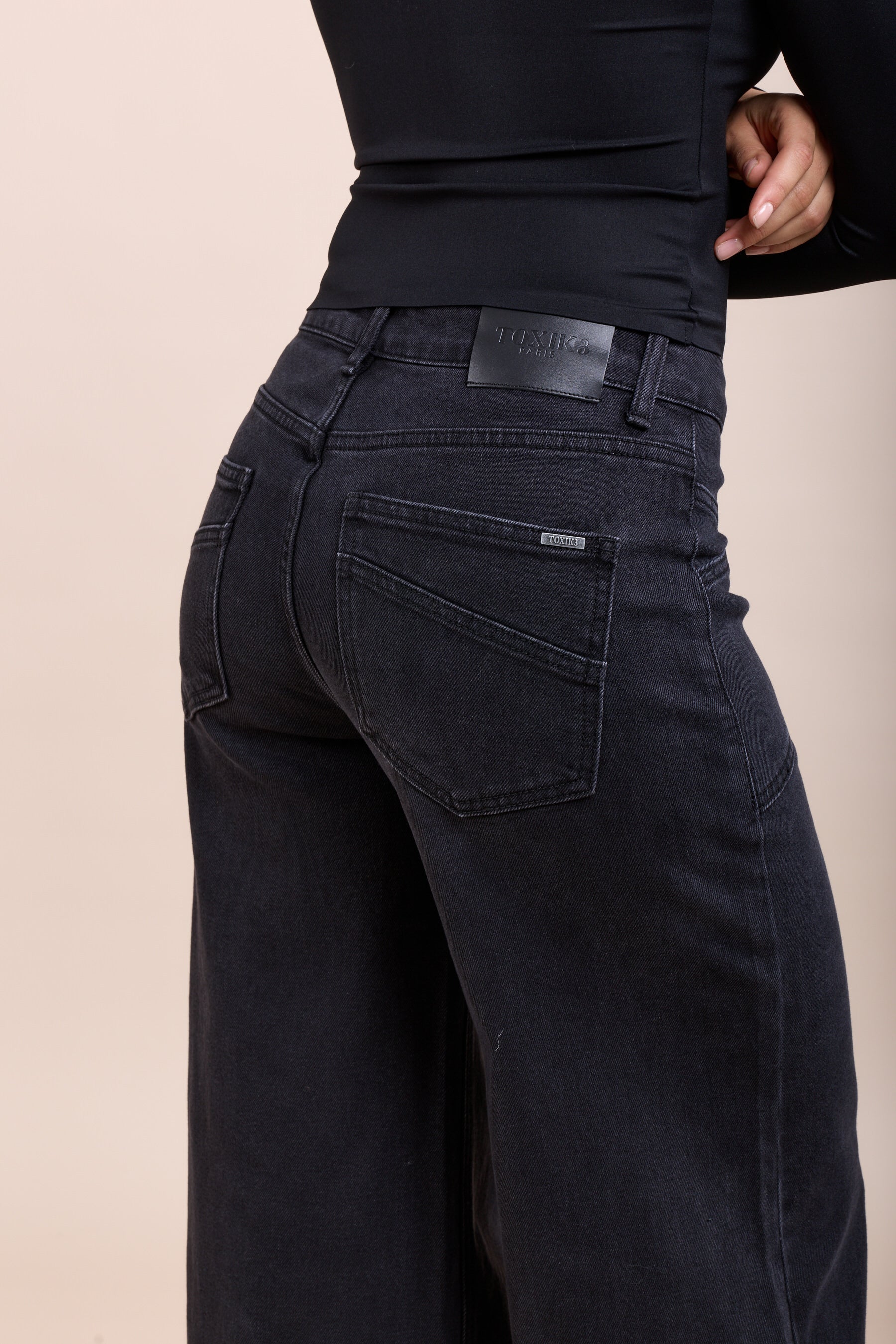 Toxik3 pantalon jean stretch wide découpes poches