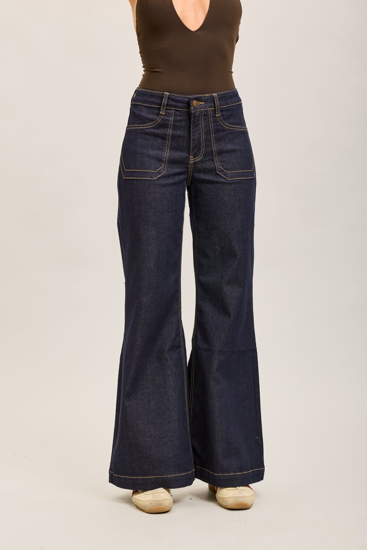 Toxik3 pantalon jean stretch wide surpiqûre jaune