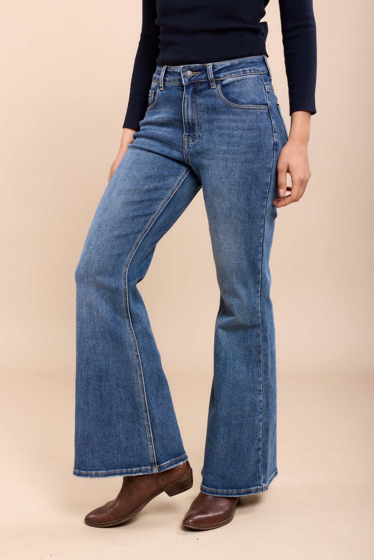 Toxik3 bootcut stretchjeansbroek L21520