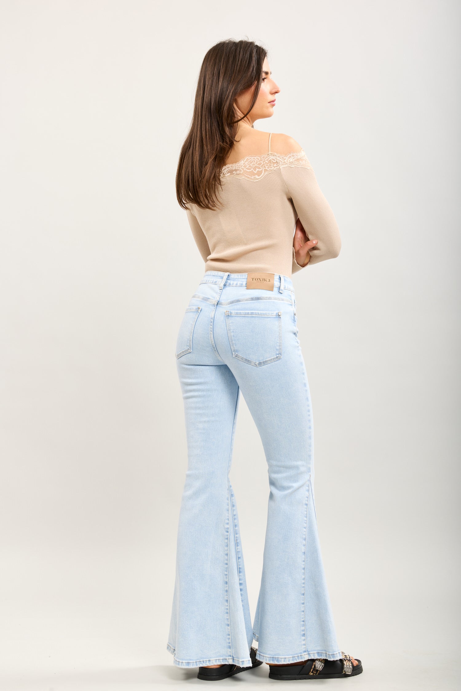 Toxik3 geribbelde flare-jeansbroek met stretch