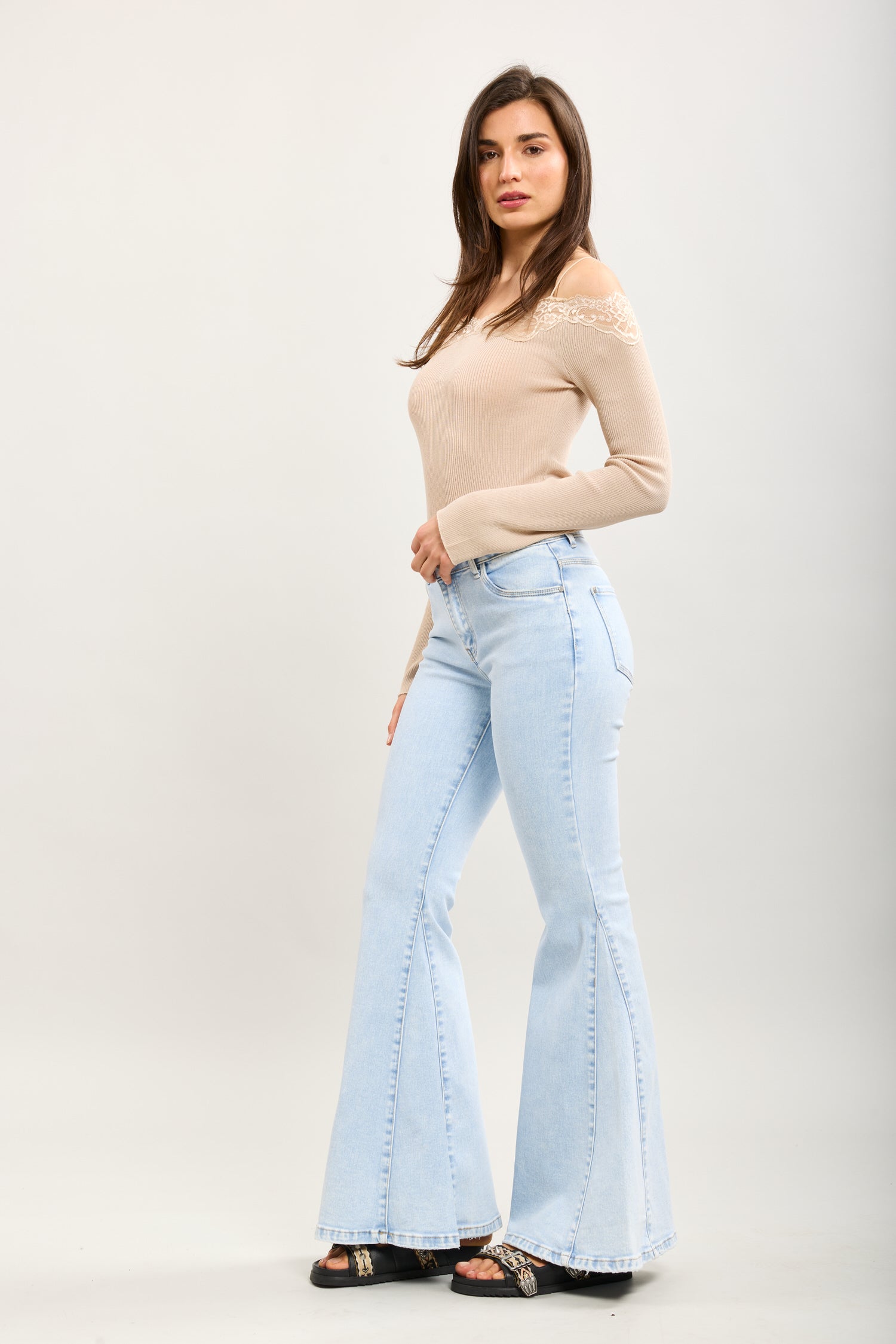 Toxik3 geribbelde flare-jeansbroek met stretch