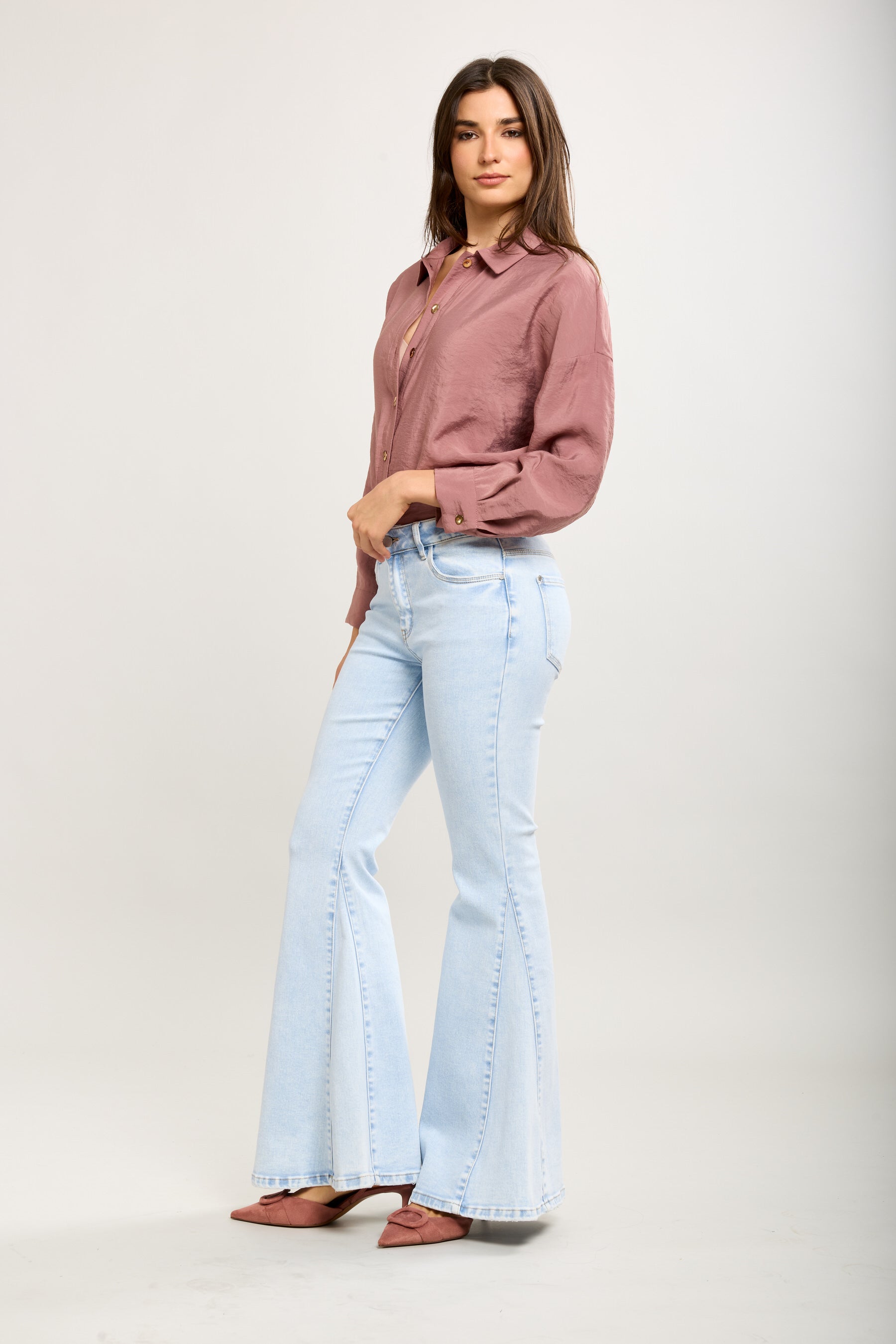 Gerippte, ausgestellte Stretch-Jeanshose von Toxik3