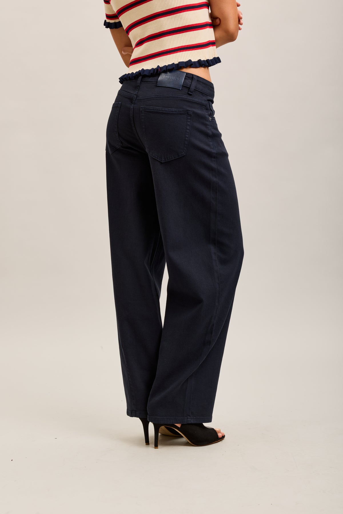 Toxik3 stretch balloon jean pants