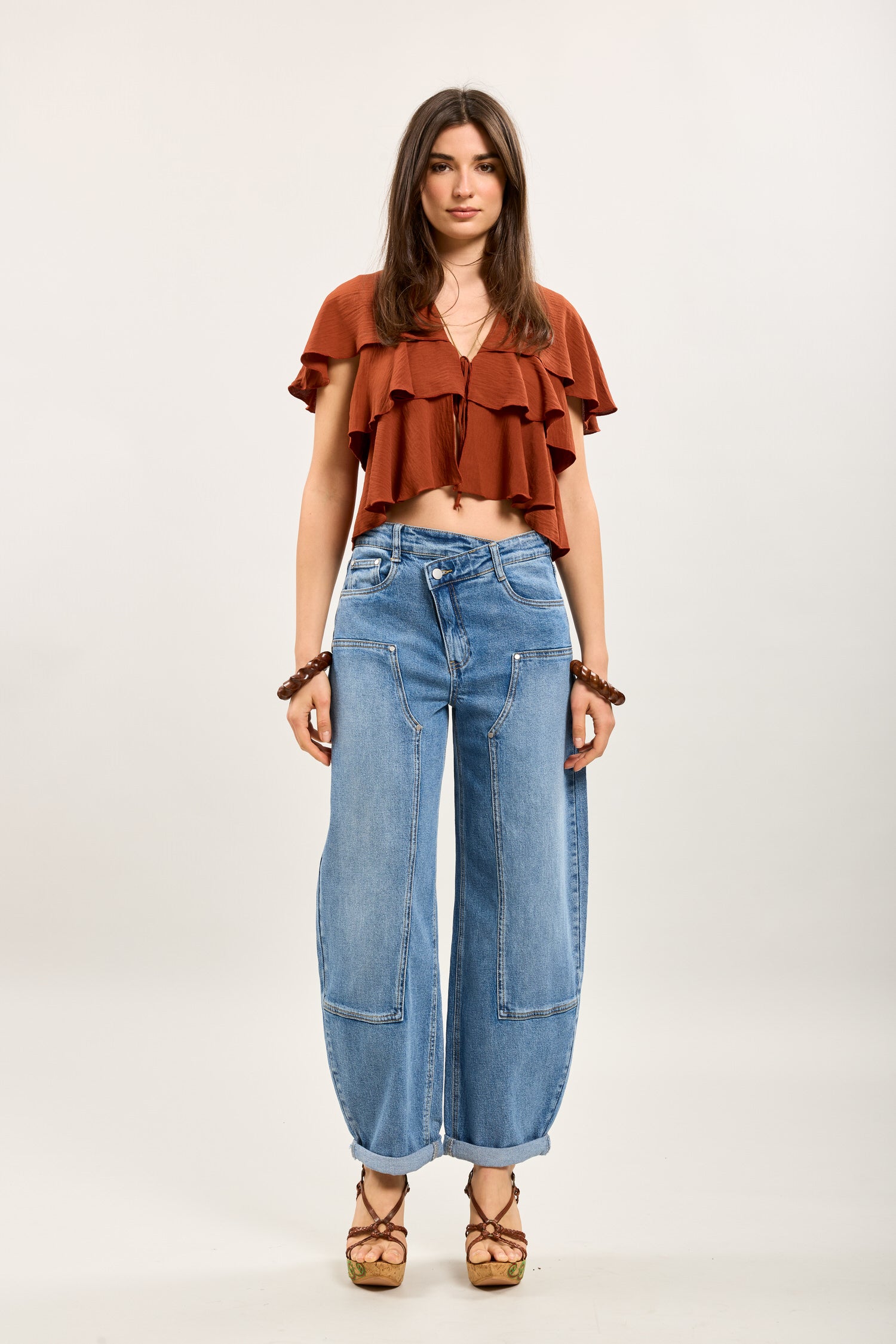 Pantalón toxik3 de denim elástico con cierre asimétrico