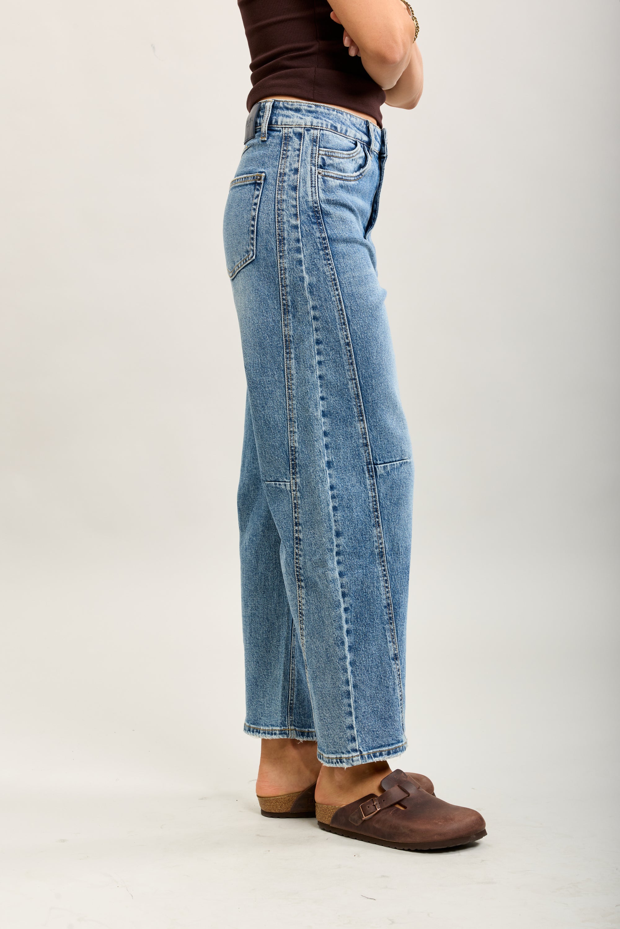Kurz geschnittene Ballon-Jeanshose aus Stretch-Denim von Toxik3