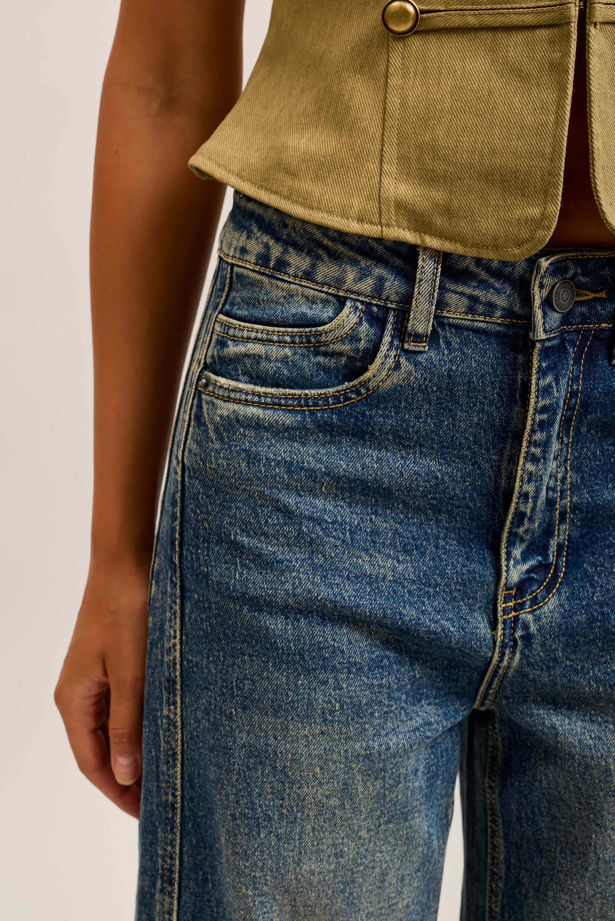 Toxik3 balloon cropped stretch denim jean pants