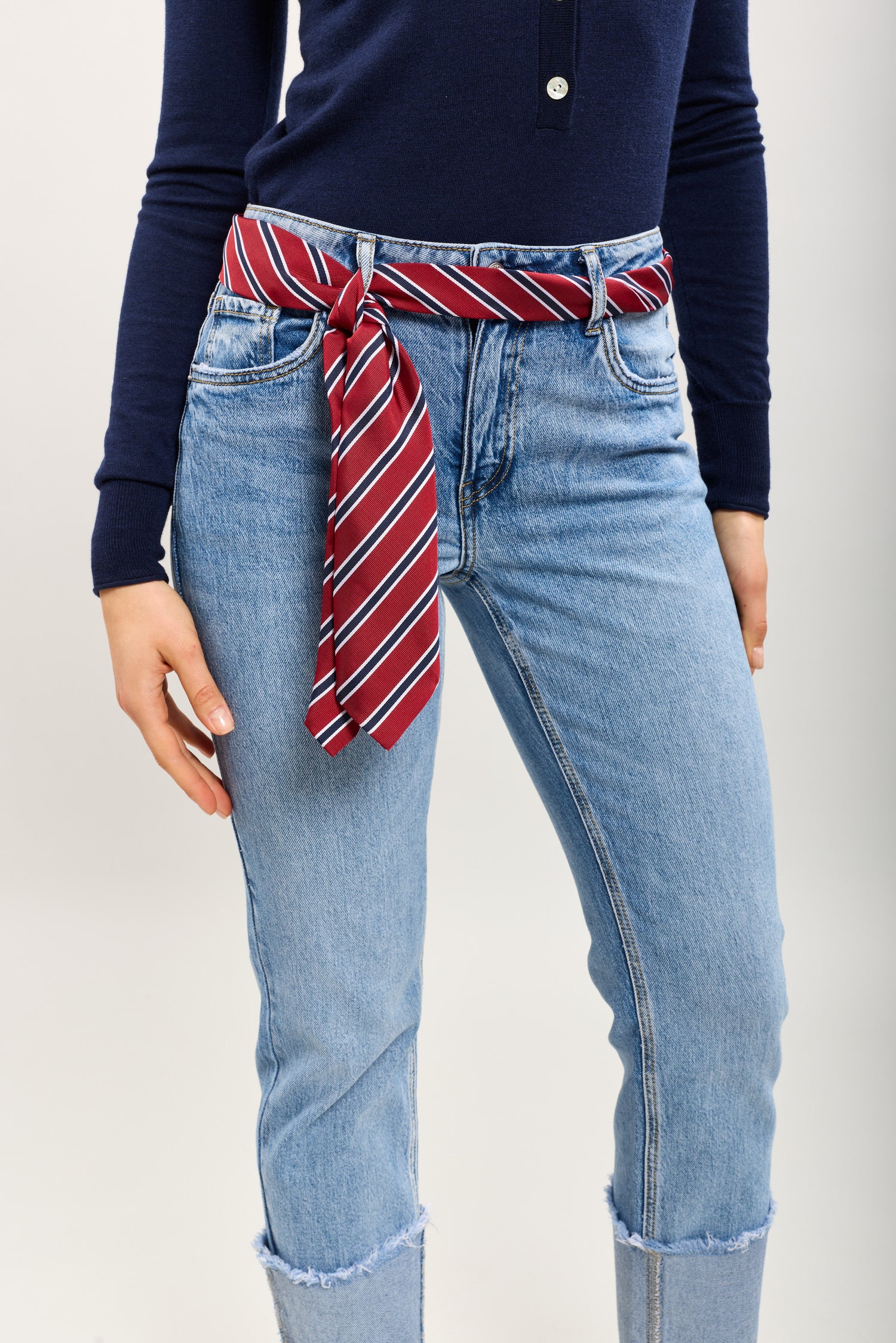 Toxik3 verkürzte, gerade Denim-Lyocell-Hose mit Bündchen-Accessoire
