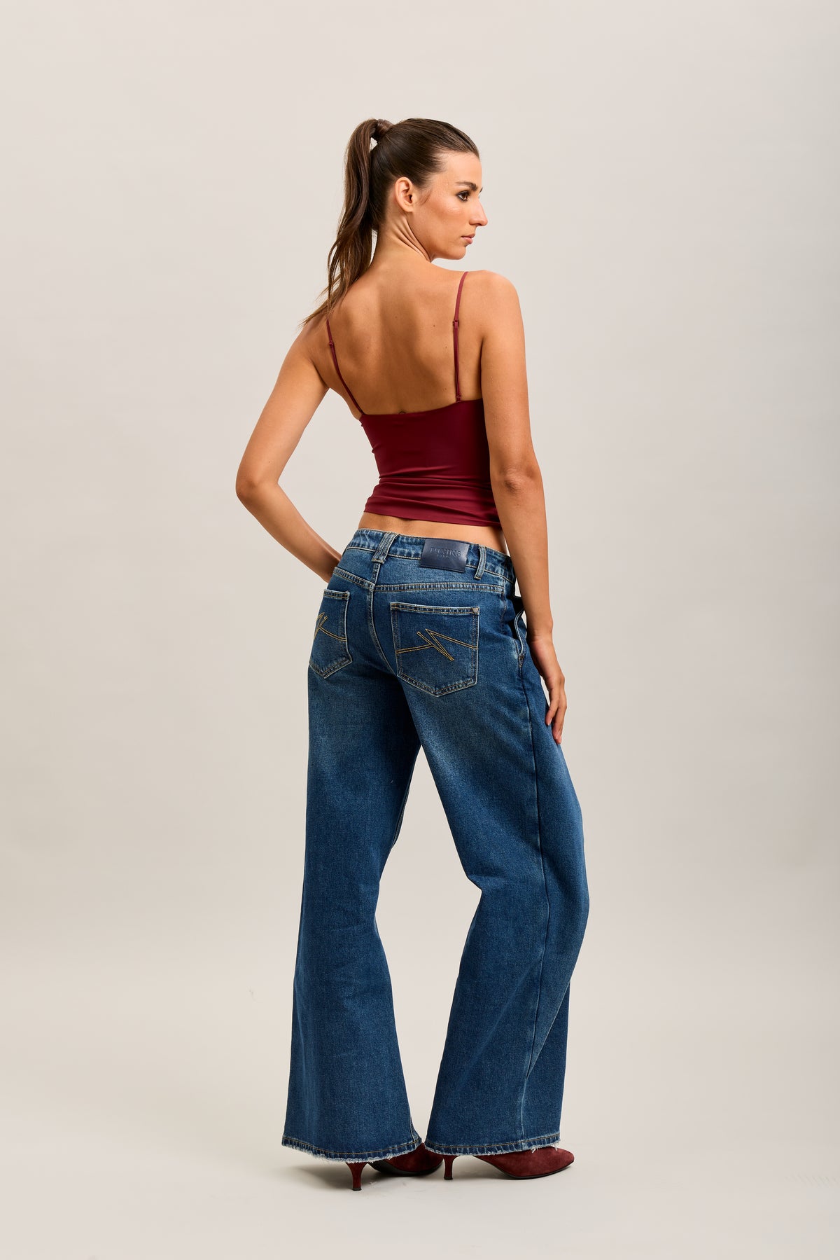 Toxik3 pantalones vaqueros extra anchos asimétricos de denim elástico