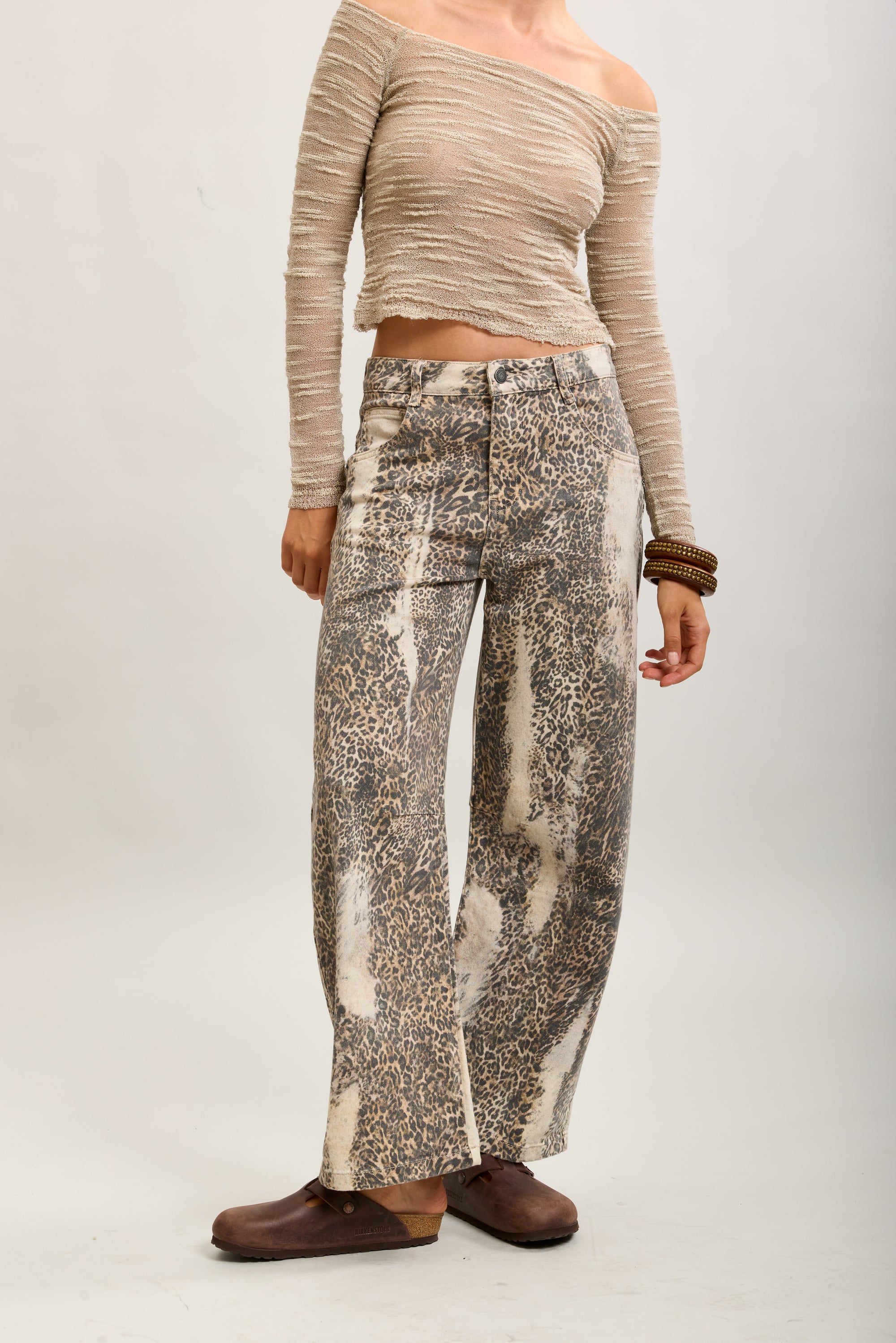 Toxik3 Ballon-Jeanshose aus Stretch-Denim mit Leopardenmuster