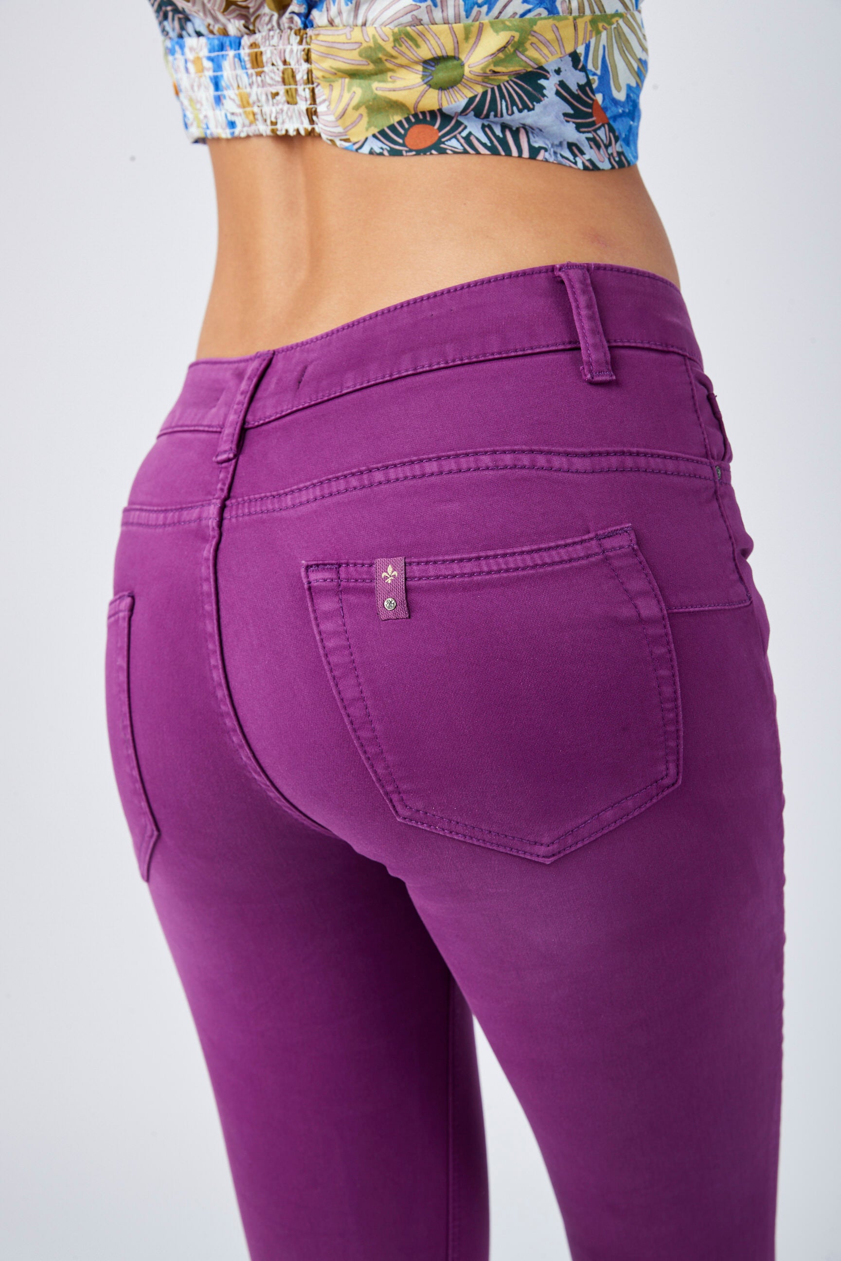 Push slim pants low size-Nice
