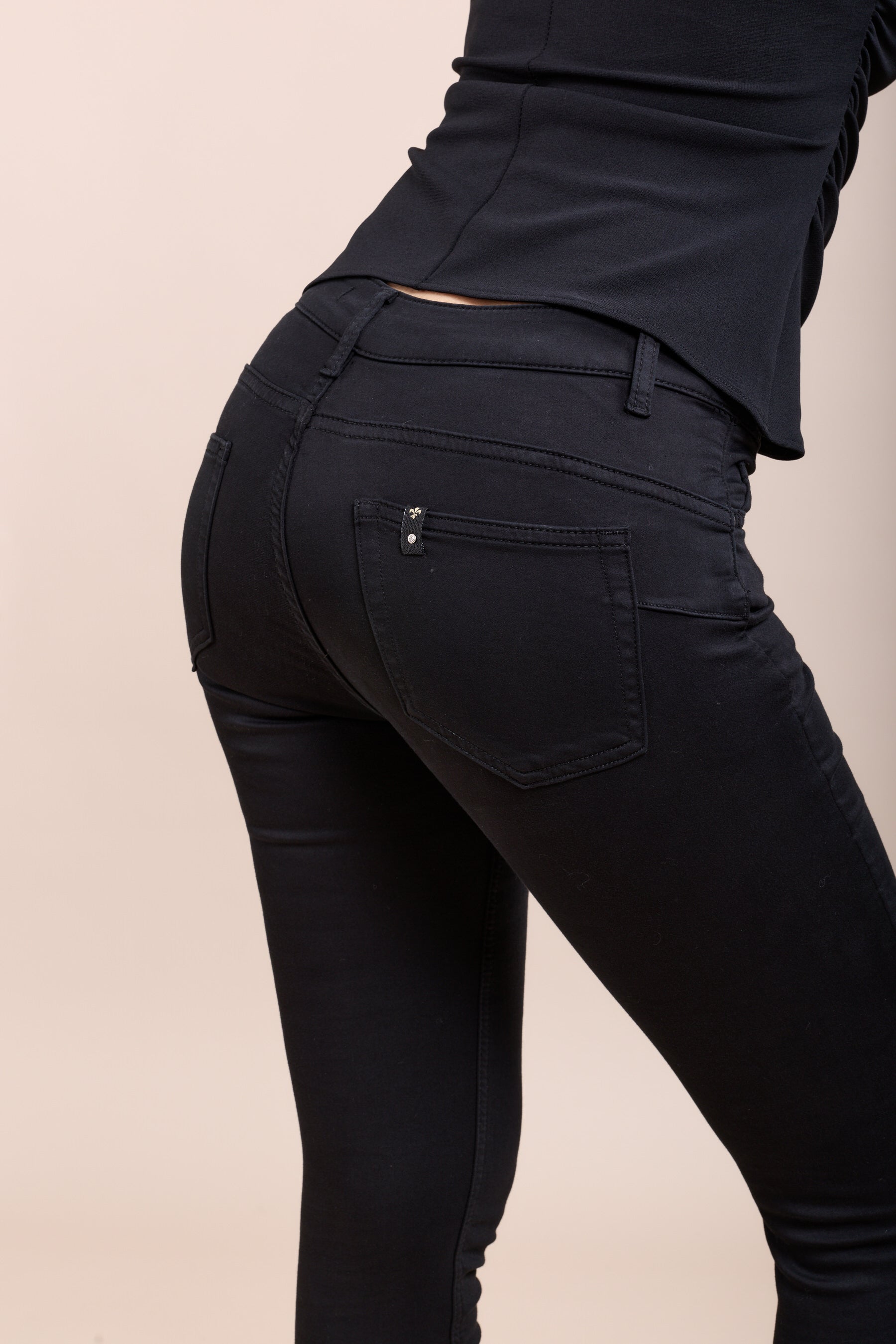 Toxik3 Slim Push-Up Super Stretch pants