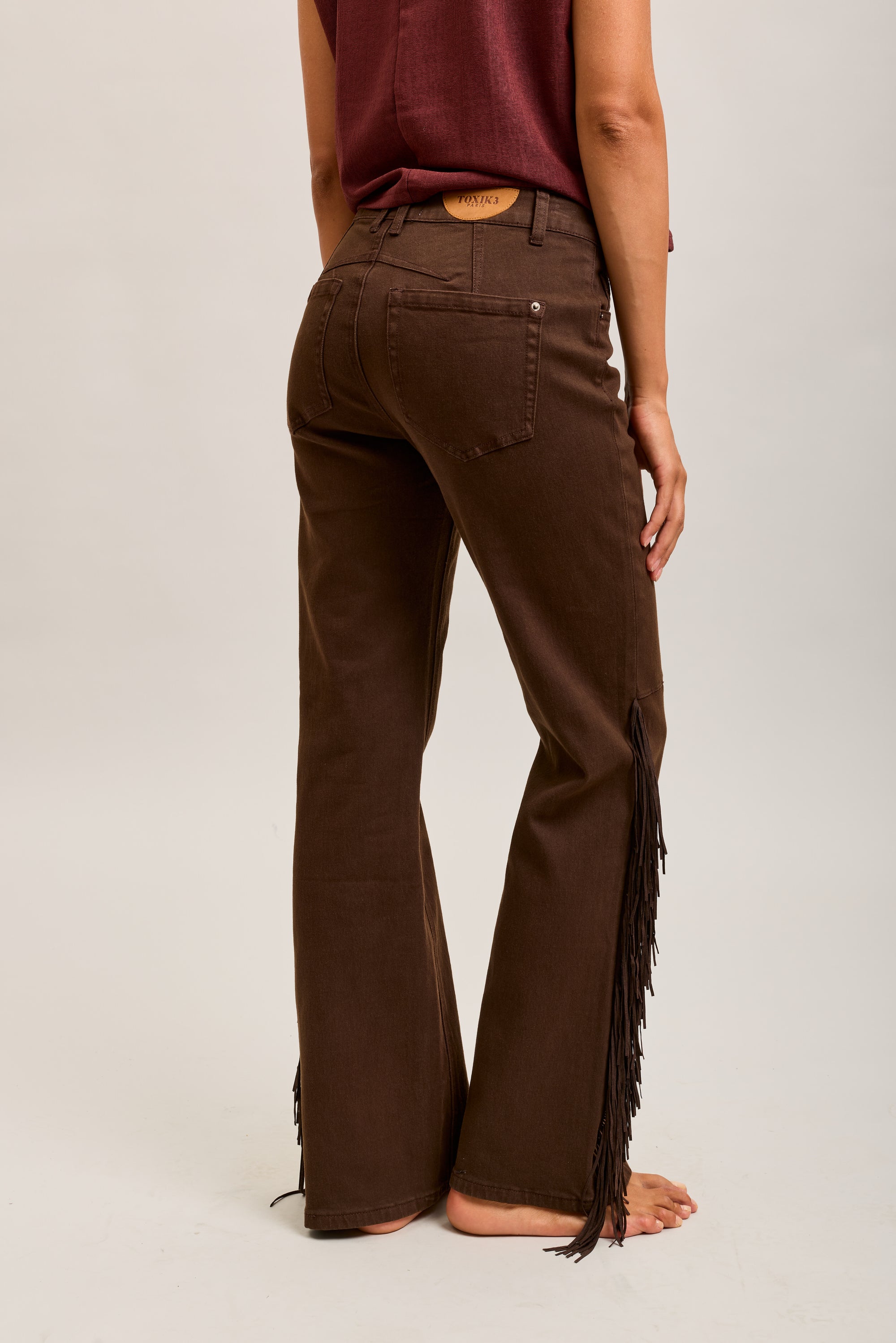 Gerade geschnittene Toxik3-Jeanshose aus Stretch-Denim mit Fransen