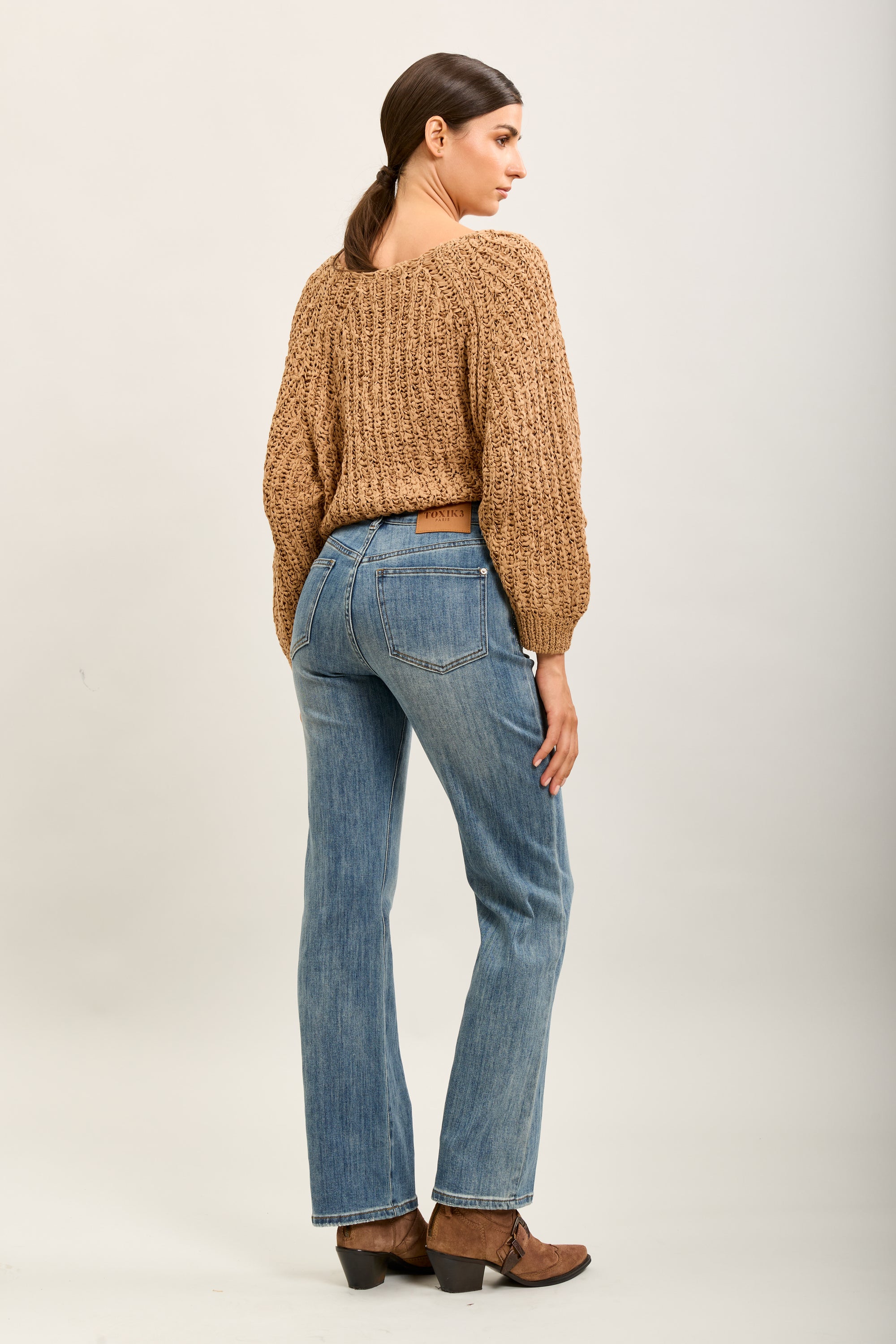 Toxik3 straight stretch denim pants with flower decorations