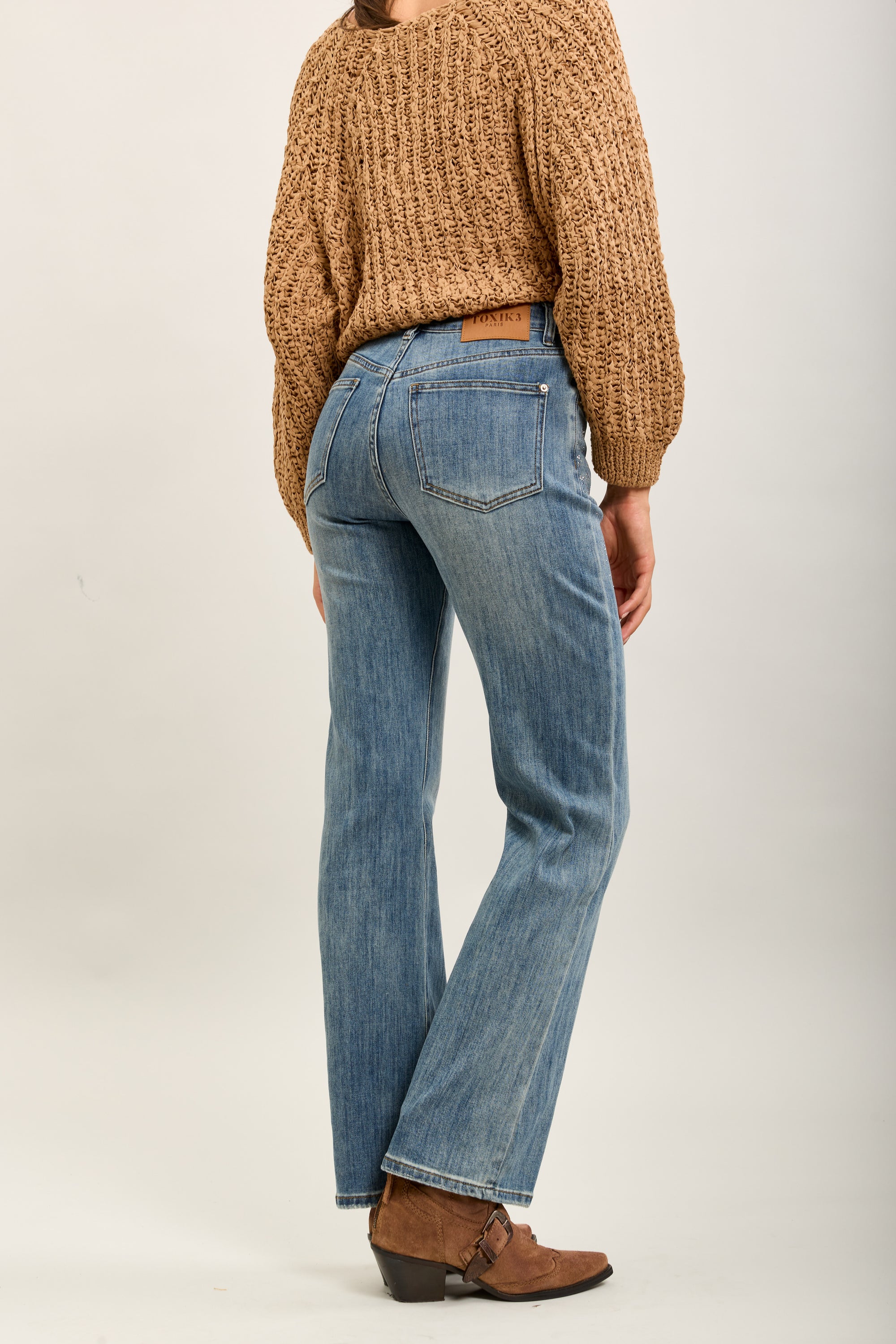 Toxik3 straight stretch denim pants with flower decorations