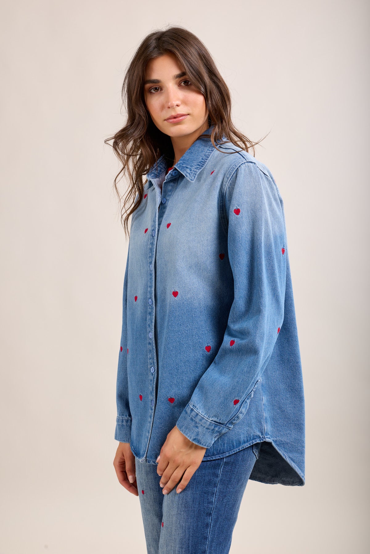 Toxik3 chemise en jean motifs brodés coeur