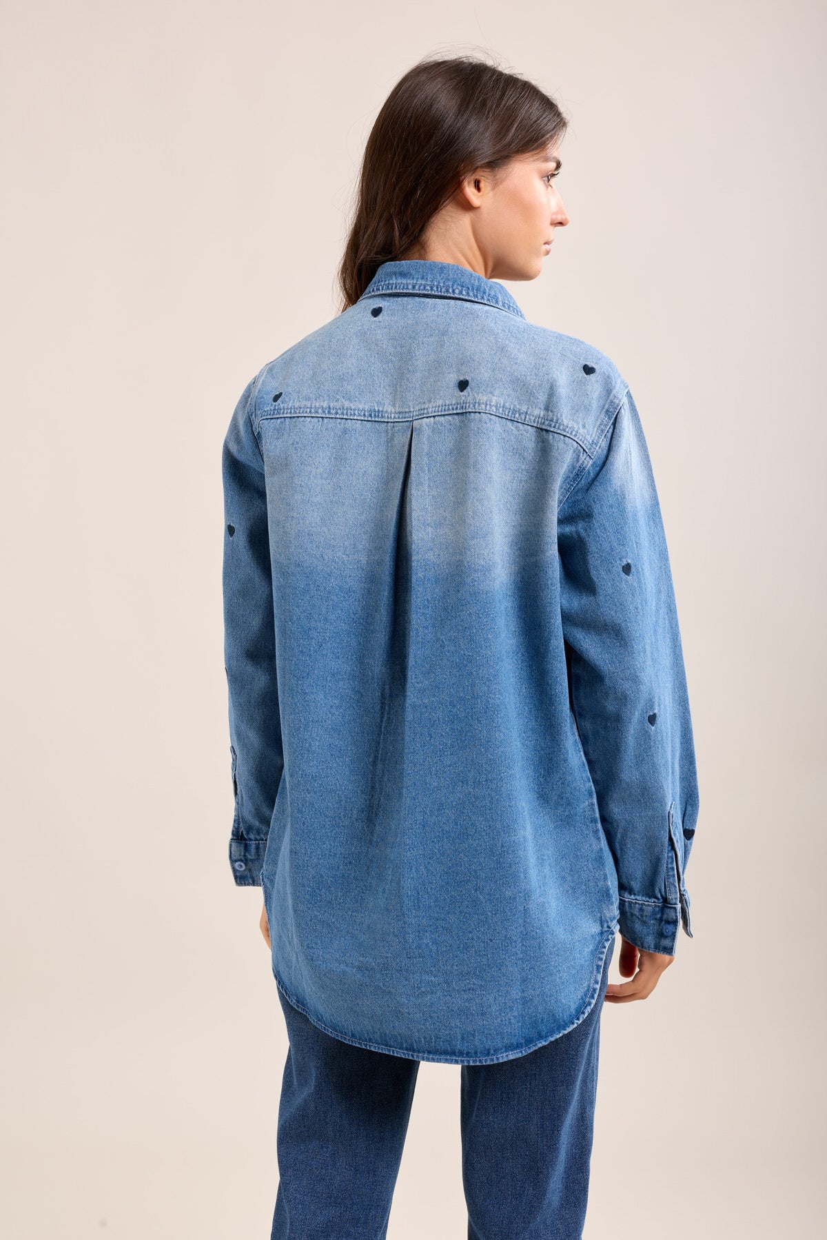 Toxik3 chemise en jean motifs brodés coeur