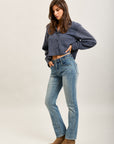 Toxik3 gewaschene, gerade Jeans mit Büffel-Stickmustern