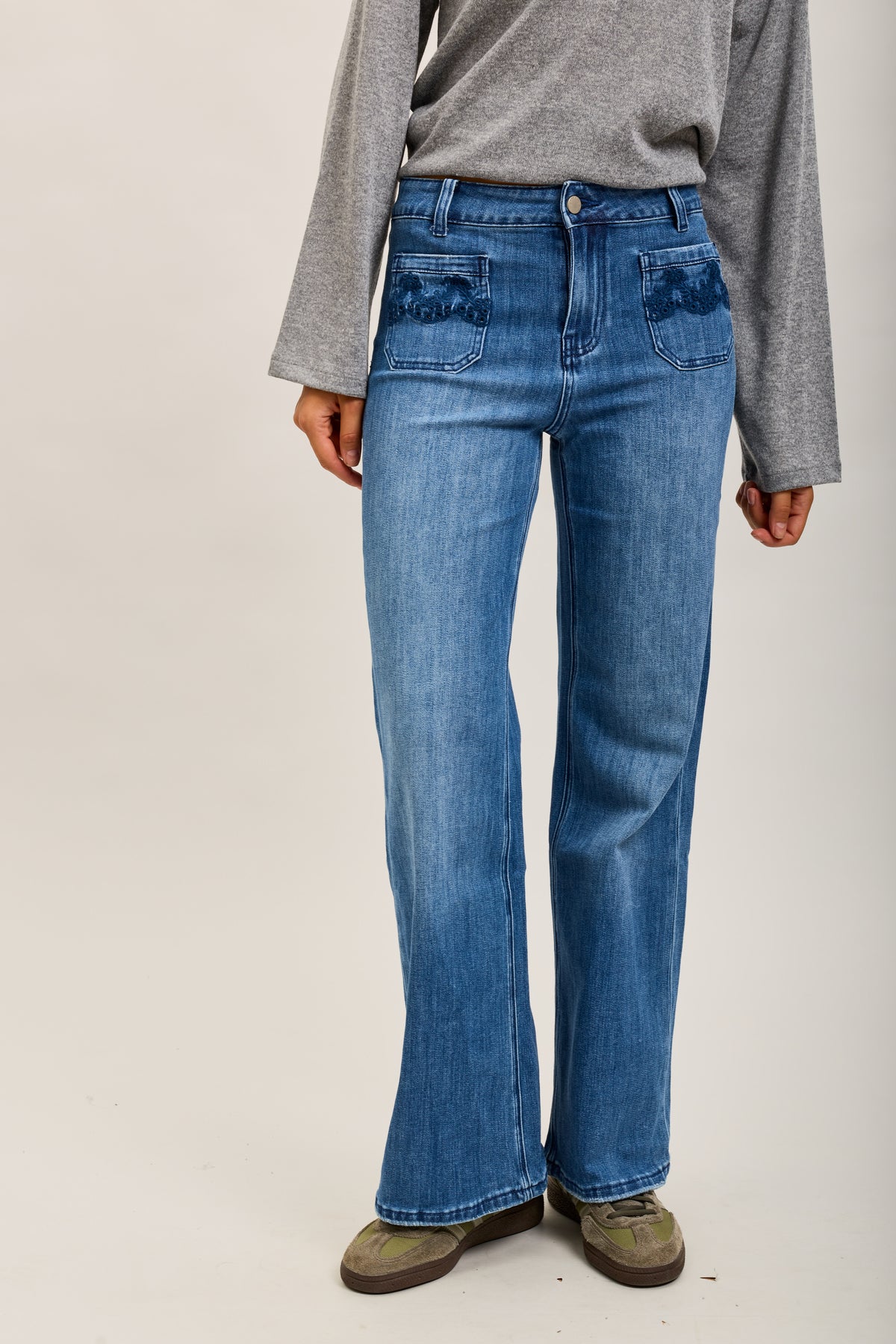 Toxik3 pantalon jean wide poches plaquées brodées