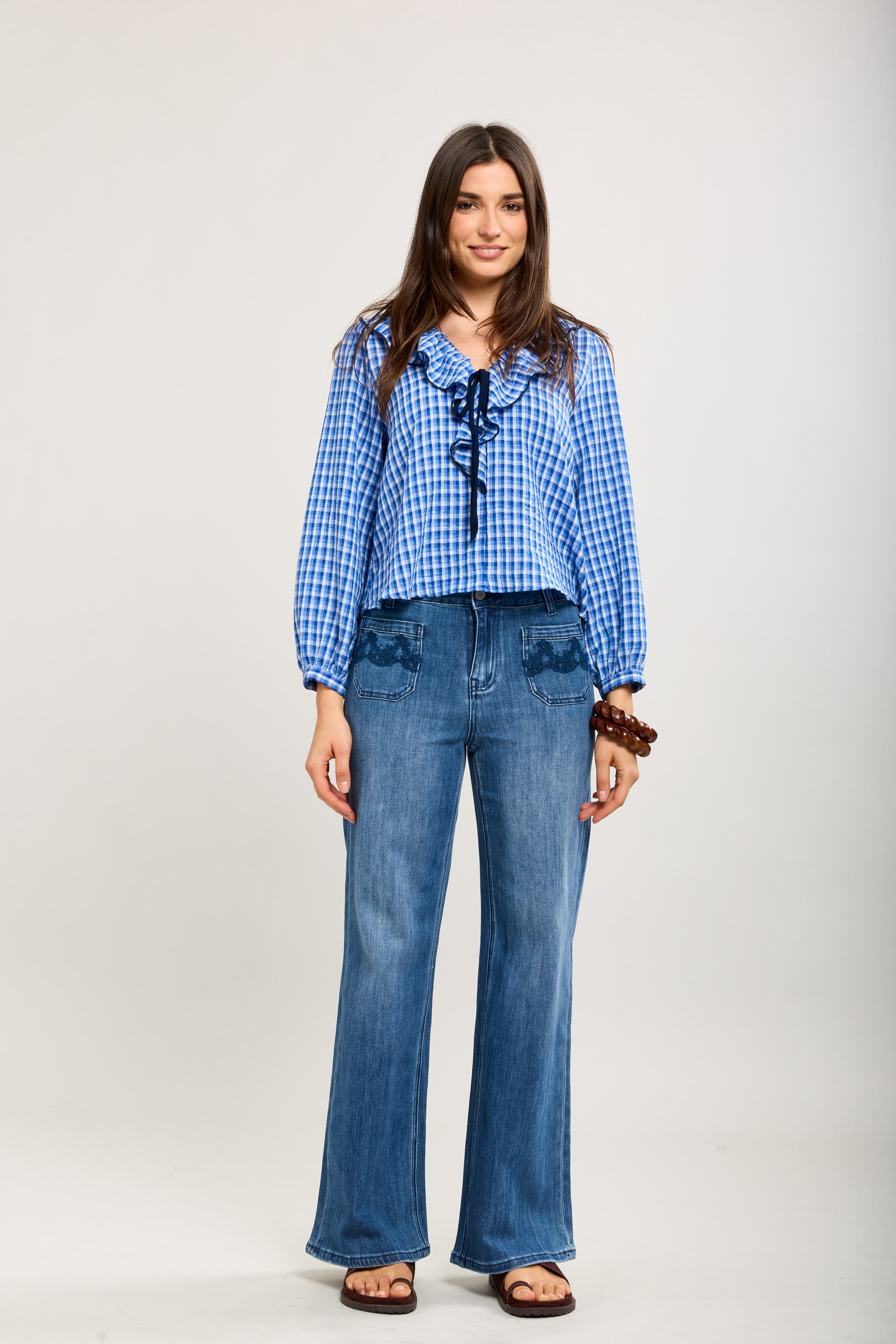 Toxik3 wijde jeansbroek met geborduurde bloemmotiefdetails