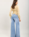 Toxik3 Stretch weite Jeanshose mit kleinen Taschen