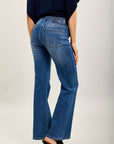 Pantalones vaqueros bootcut de denim elástico Toxik3 con bolsillos con tachuelas