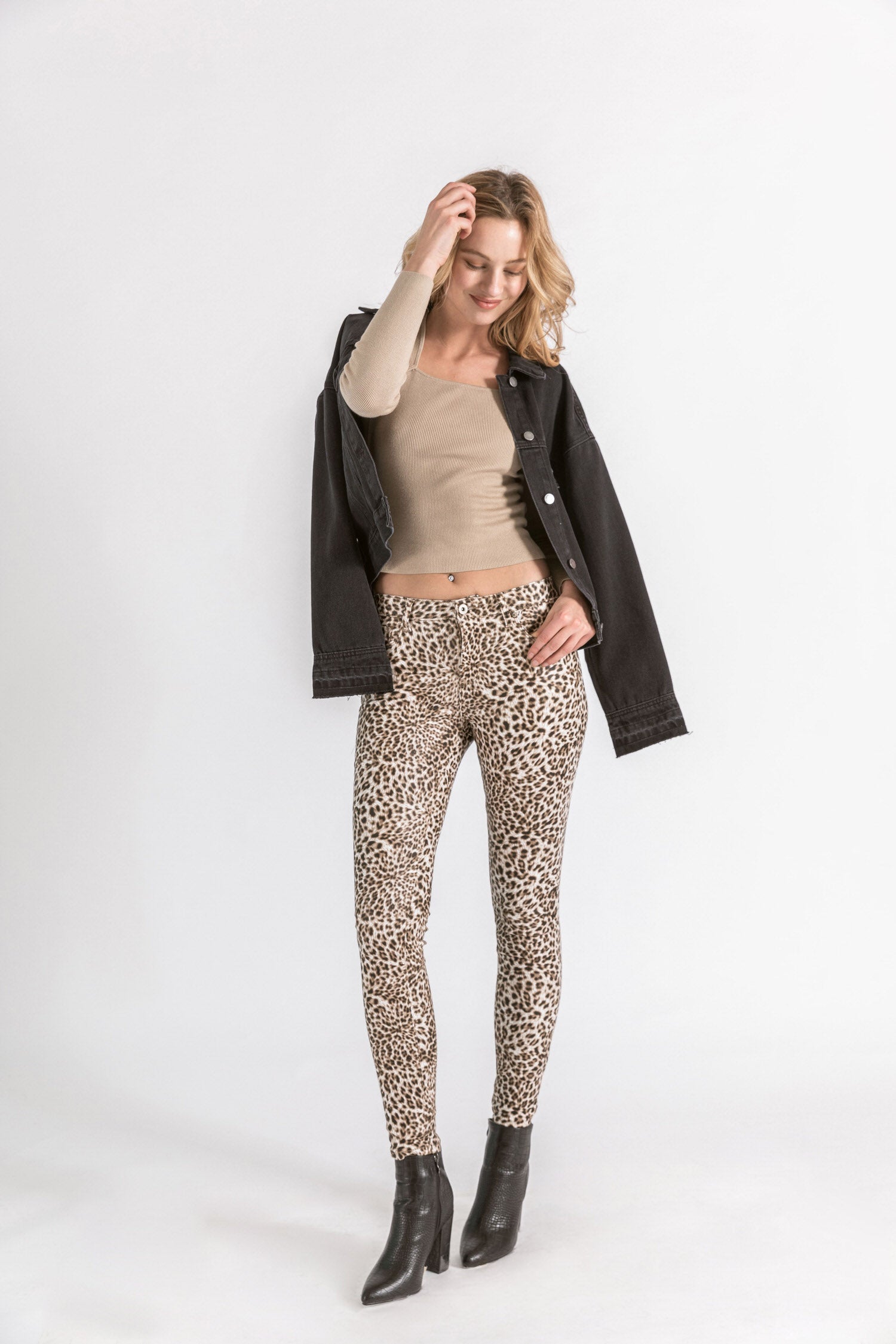 Pantalon enduit imprimé léopard - Loula