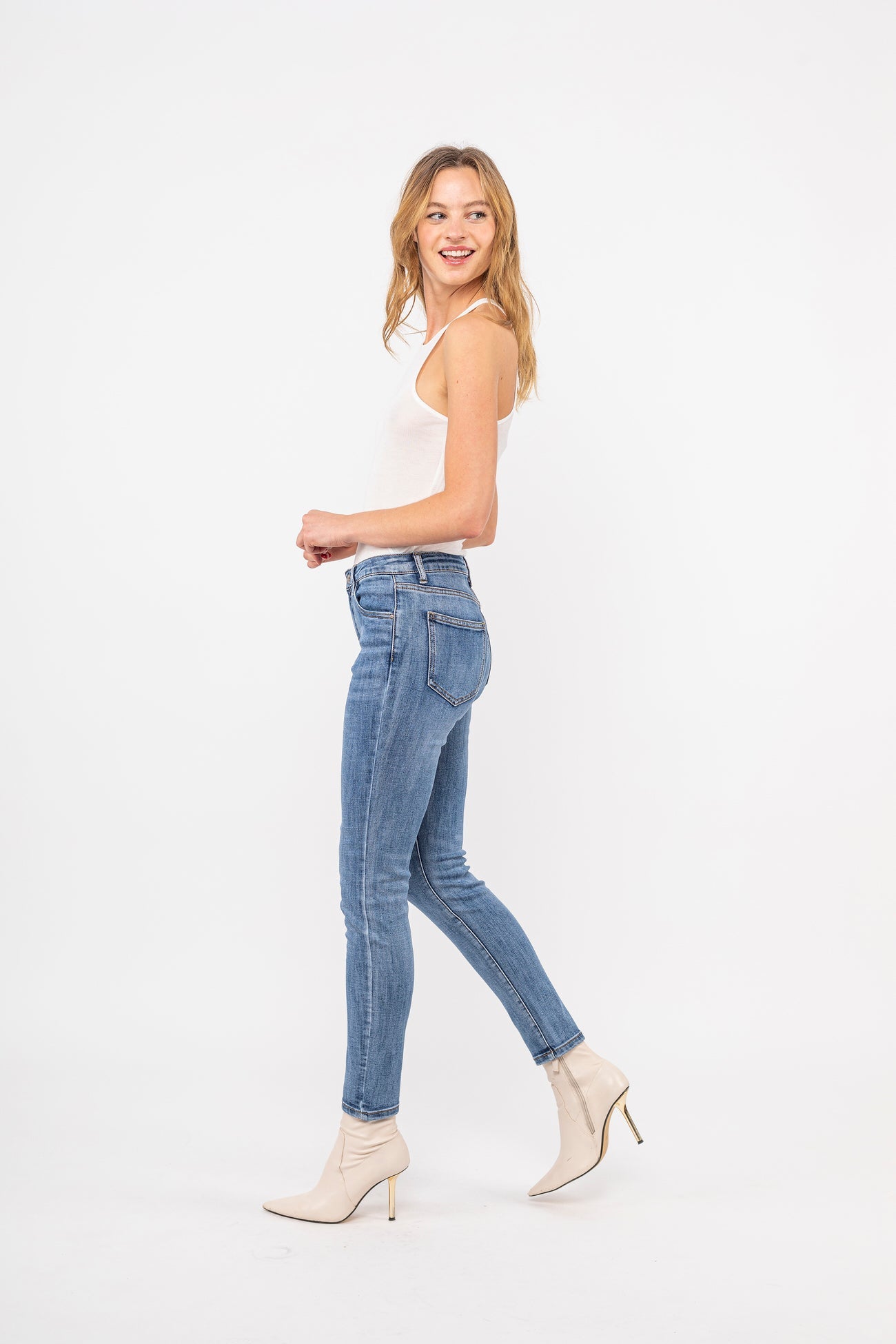 Drijvende blauwe slanke jeans - Mya